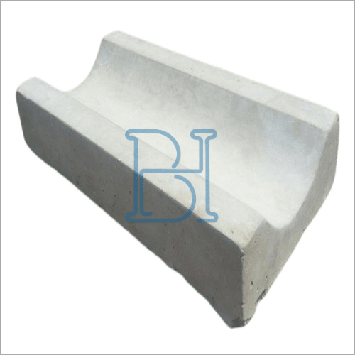 Concrete Saucer Drain Size 300x300x100/70 & 300x450x100/75 at Best