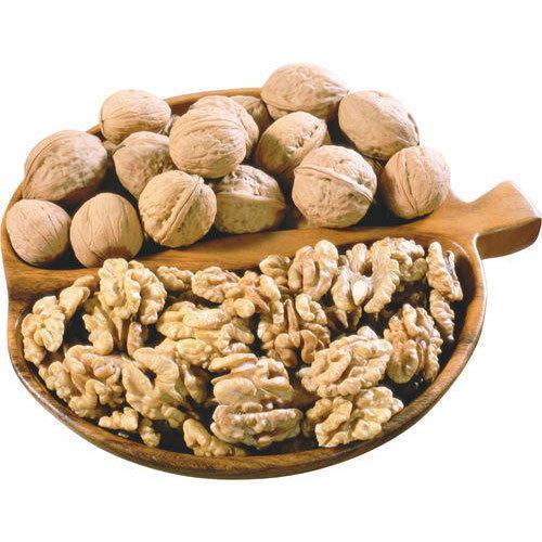 Walnut Kernels Broken (%): 3