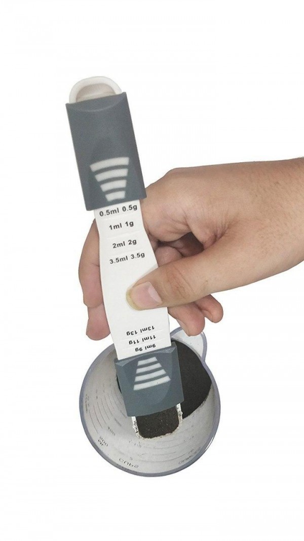 ADJUSTABLE MEASURING SCOOP