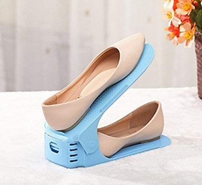 PLASTIC ADJUSTABLE SHOES SLOTS