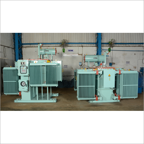 Distribution Transformer With Built In Ht Avr Coil Material: Copper Core