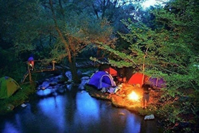 4 PERSON TENT