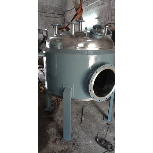 Pressure Nutsche Filter - Stainless Steel, Customized Size, Grey Color | 240V, Up to 300 psi, Ideal for Chemical and Petroleum Industries
