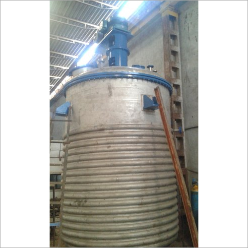 Process Reactors With Insulation - Stainless Steel 316 & 304 >5 KL Capacity 3-6 kg Max Pressure 300Â°C Max Temperature | Automatic Industrial Use