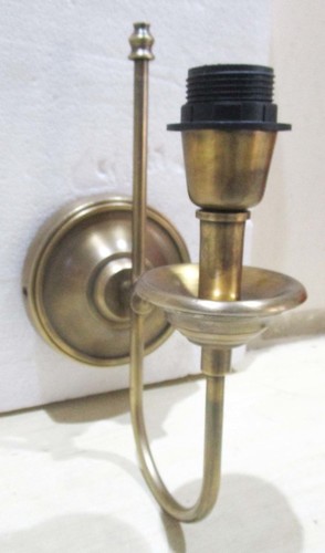 Wall Lamp Stand