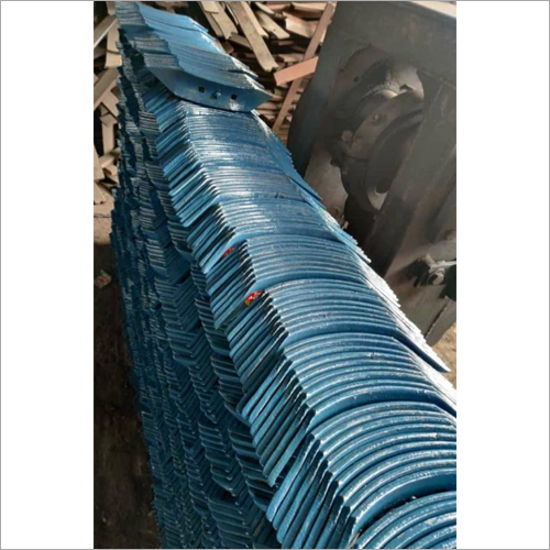 Reversible Cultivator Shovel - High Carbon Iron, 8 mm Thickness, Blue Color | General Use: Agriculture, Weight: 01 kg