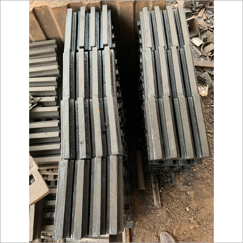 Grid Bar - MN Steel Cast, Segment-Shape Design with Individual Polygonal Elements for Industrial Pulverizers | Trough Formation for Optimal Performance