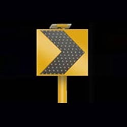 Solar Signage - Metal 300x300 mm, 5W Solar Panel, High Brightness LED, IP65 Roadway Curve Warning