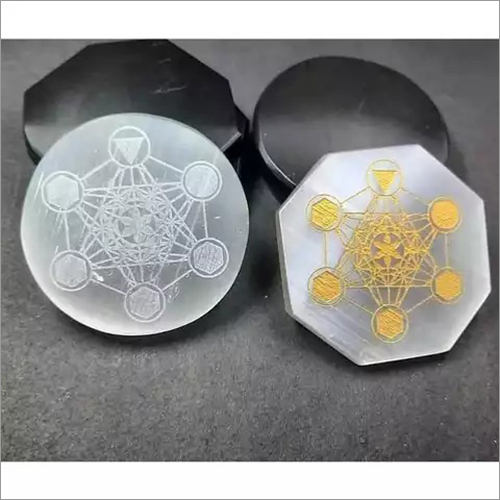 Handmade Selenite Carving Plate With Star Design - Gemstone Grade, 70mm, White Natural Stone, 150-200 GSM | Oval Cut & Round Brilliant Cut Shapes