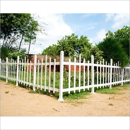 Pvc Fence Application: Commonality Construction