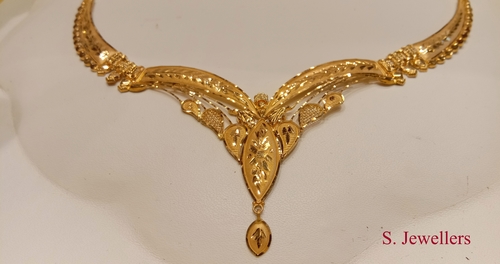 Gold Necklace Weight: 6.200 Gm Grams (G)