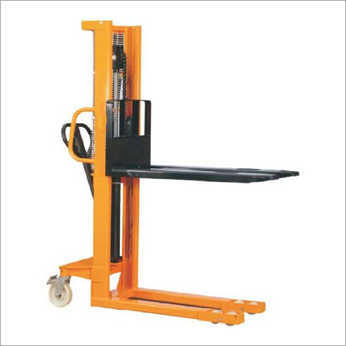Hydraulic Manual Stacker By HK INDUSTRIES