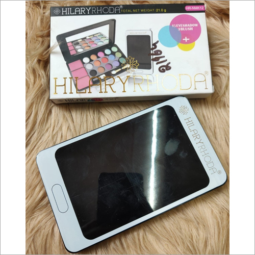 Hillary Huda 15 Eyeshadow 3 Blush