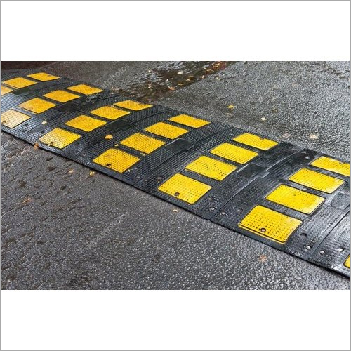 Eco-Friendly Rubber Speed Hump