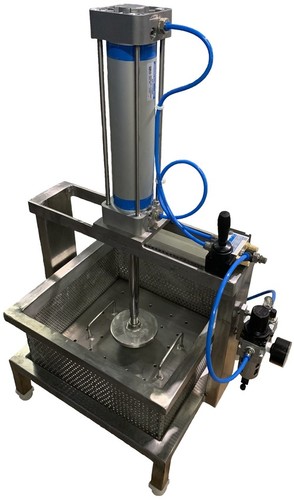 Paneer Making Machine - Capacity: 10 Kg/Hr