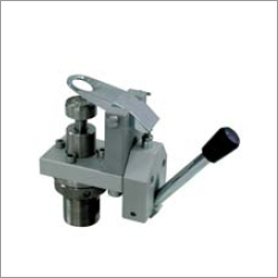 Lower Fabric Clamp