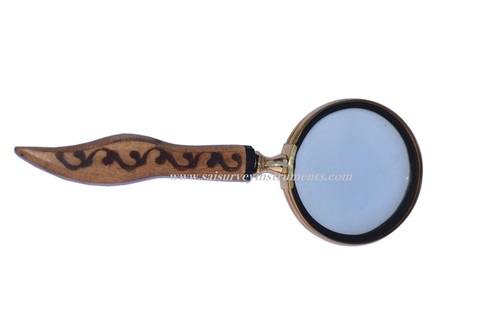 Leaf Design Wooden Handle Magnifier