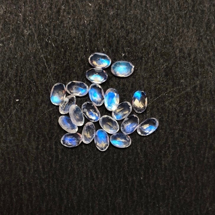 6x8mm Rainbow Moonstone Faceted Oval Loose Gemstones