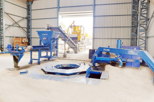 Blue Bm-1600 Vertical Concrete Pipe Making Machine