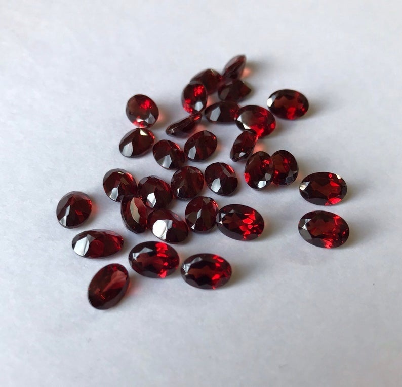 3x5mm Mozambique Garnet Faceted Oval Loose Gemstones