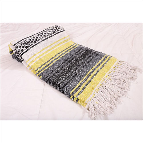 Light yellow Falsa Blanket