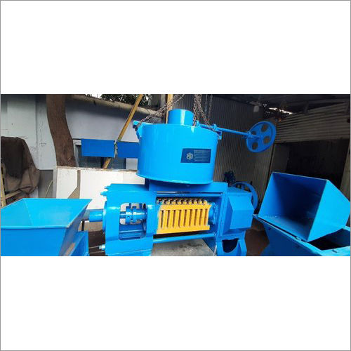 6 Bolt Dry Coconut Oil Processing Machine