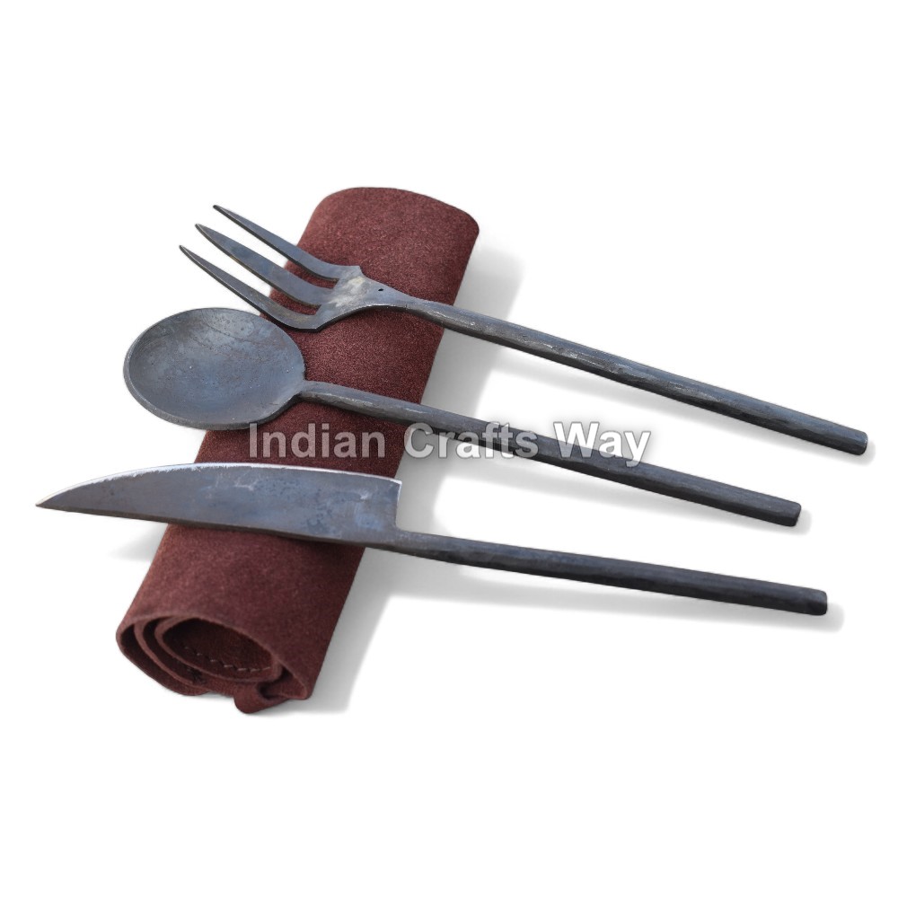 Viking Hand Forged Cutlery Set With Leather Pouch - Color: Natural