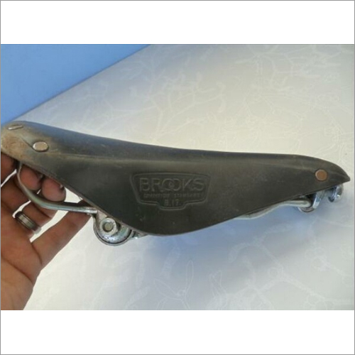 Metal Base Saddle