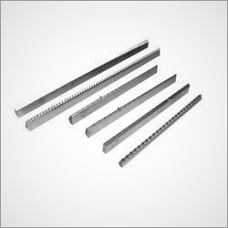 Knives Blades Cutting Accuracy: High %