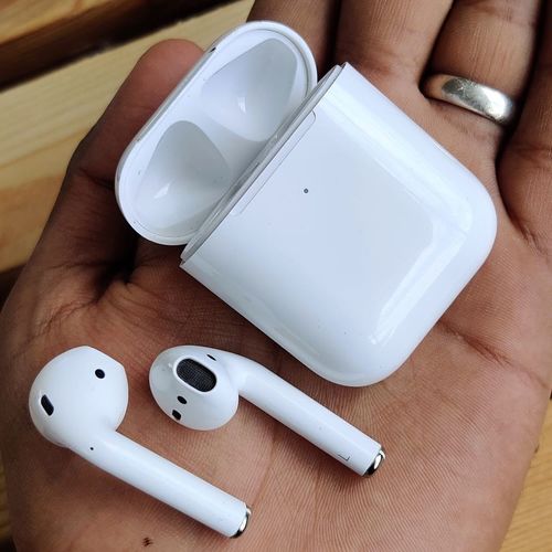 AIRPOD  By GLOBAL SERVICES