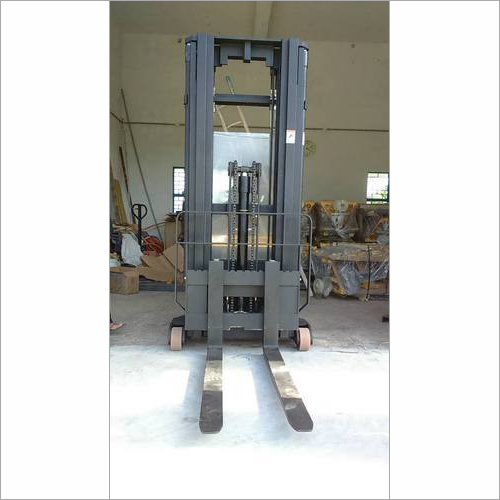 Semi-Electric Counterbalanced Stacker