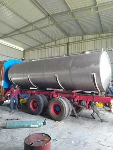 Chennai Stainless Steel Road Milk Storage Tanker
