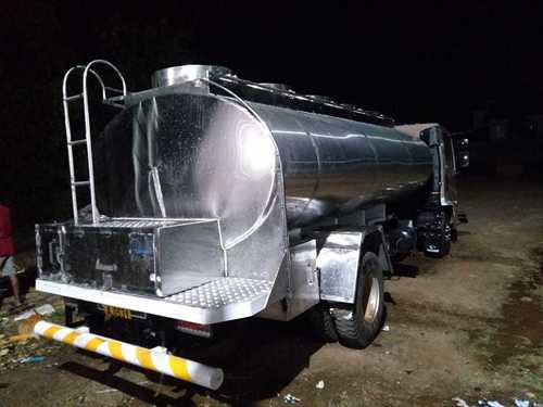 Salem Stainless Steel Road Milk Tankers
