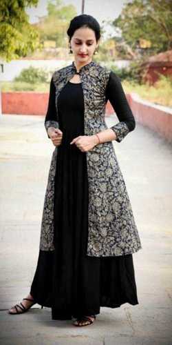 Womanica Rayon Kurti With Surg Bust Size: 38