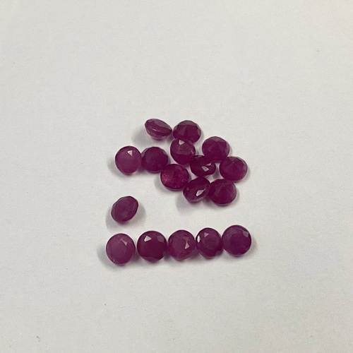 2.5Mm Ruby Faceted Round Loose Gemstones Grade: Aaa