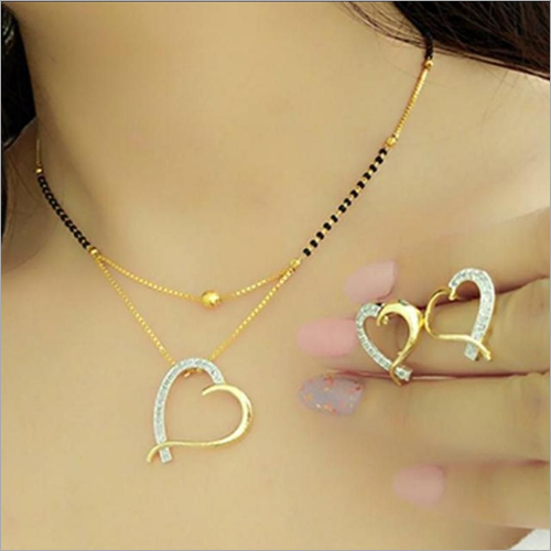 Heart Shape American Diamond Gold Plated Necklace Pendant Gender: Women