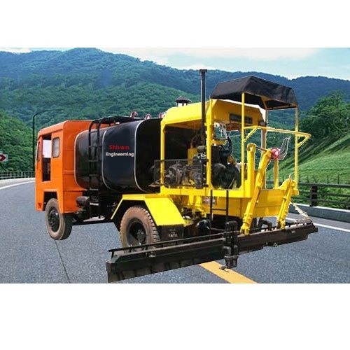 Truck Mounted Bitumen Sprayer 6 Tan