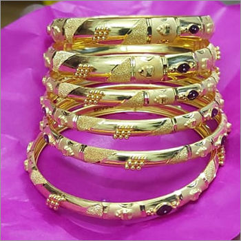 Pure Gold Ladies Arumpu Bangle Set