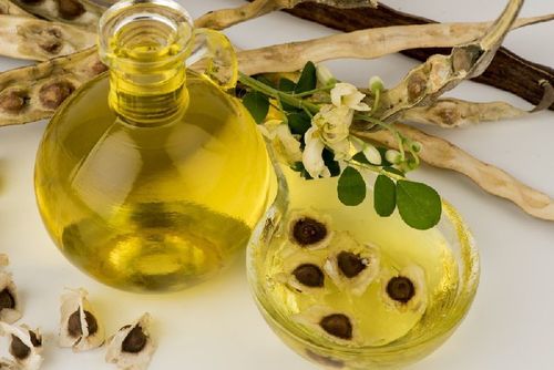 Herbal Extract Moringa Seed Oil