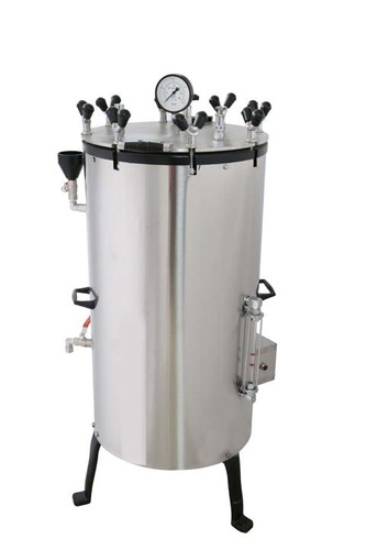 Vertical Autoclave Capacity: 70 Liter/Day