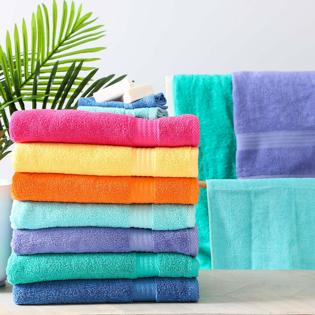 Bath White Hotel Towels