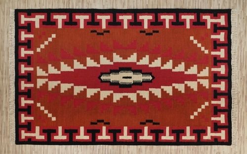 https://cpimg.tistatic.com/06825003/b/4/Hand-Woven-Woolen-Kilim.jpg