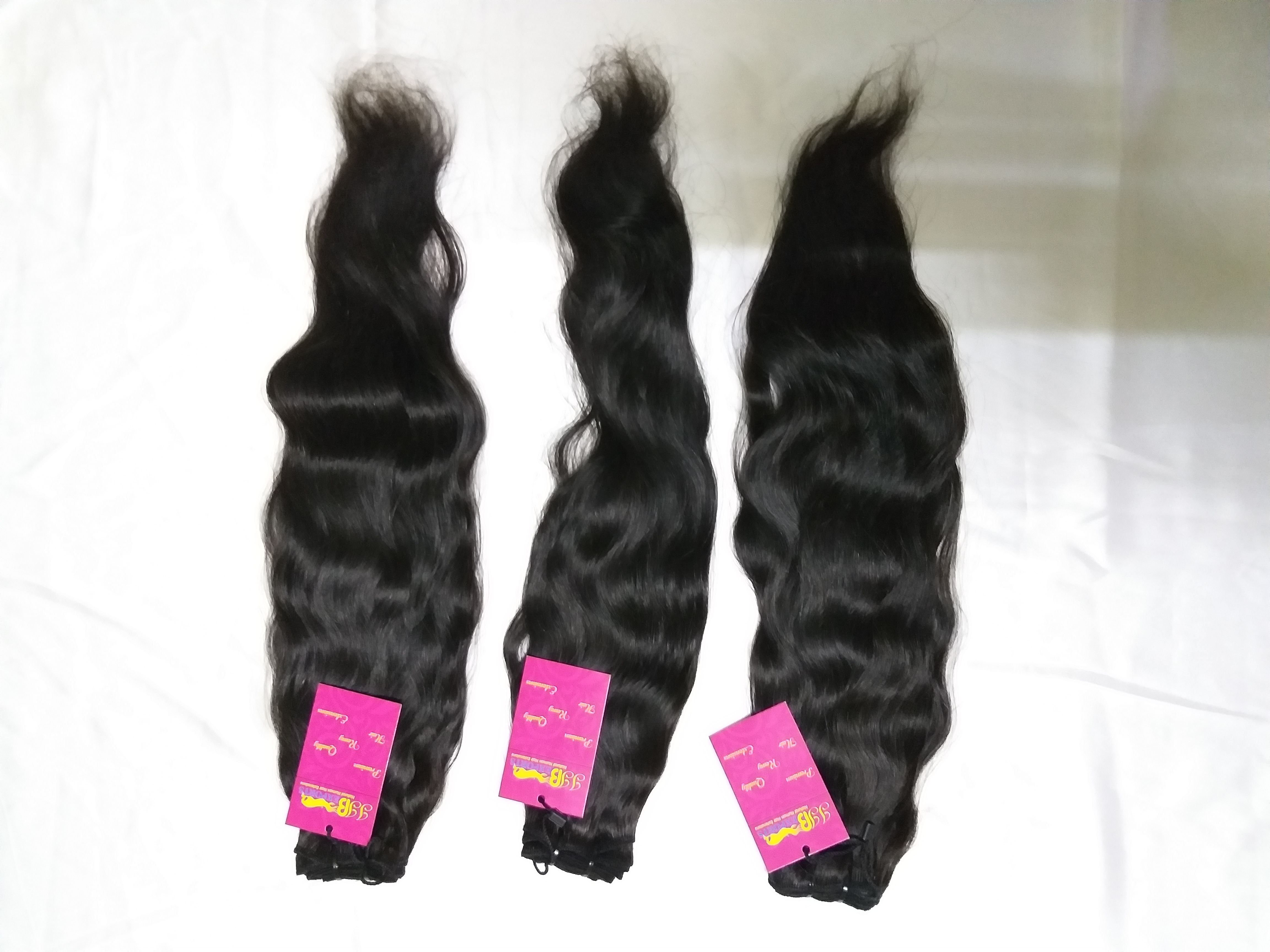 Raw Unprocessed Single Donor Soft & Silky Virgin Remy Wavy Machine Weft Human Hair