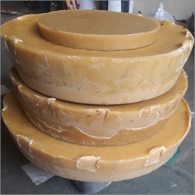 A Grade Beeswax Application: Cosmetic Industry