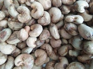RAW CASHEW NUTS