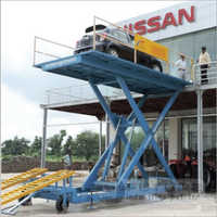 Hydraulic Car Scissor Lift - Mild Steel, 5800x2700 Mm Platform Size, 2-4 Ton Capacity | Single Post Design, Warranty Included