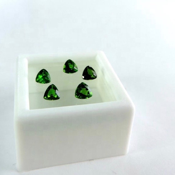 4mm Chrome Diopside Faceted Trillion Loose Gemstones