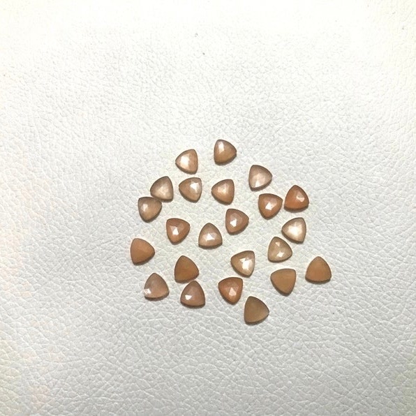 4mm Peach Moonstone Faceted Trillion Loose Gemstones
