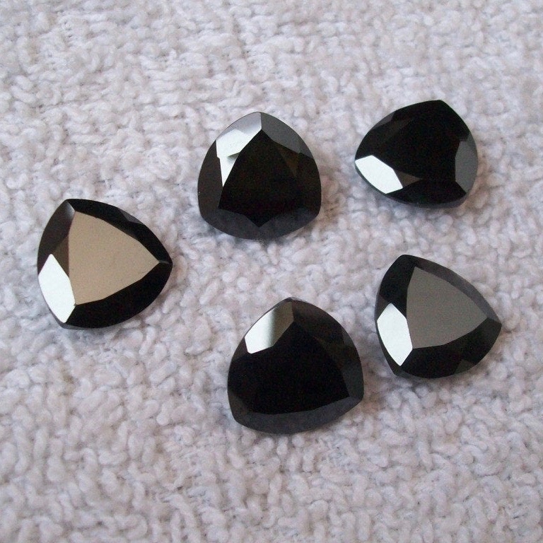 7mm Black Spinel Faceted Trillion Loose Gemstones