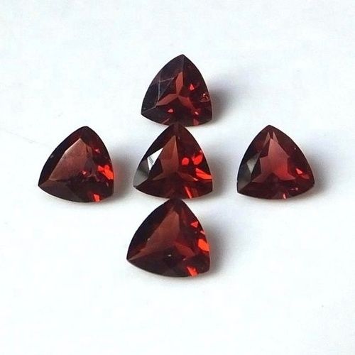 7mm Red Mozambique Garnet Faceted Trillion Loose Gemstones Grade: Aaa